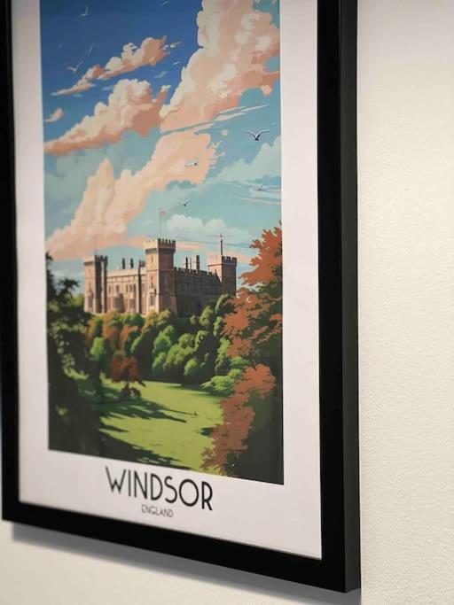 Апартаменты Beautiful Windsor 2 Bed, Perfect Location, 5 Mins Walk To Centre, Free Parking, Legoland, Ascot Экстерьер фото