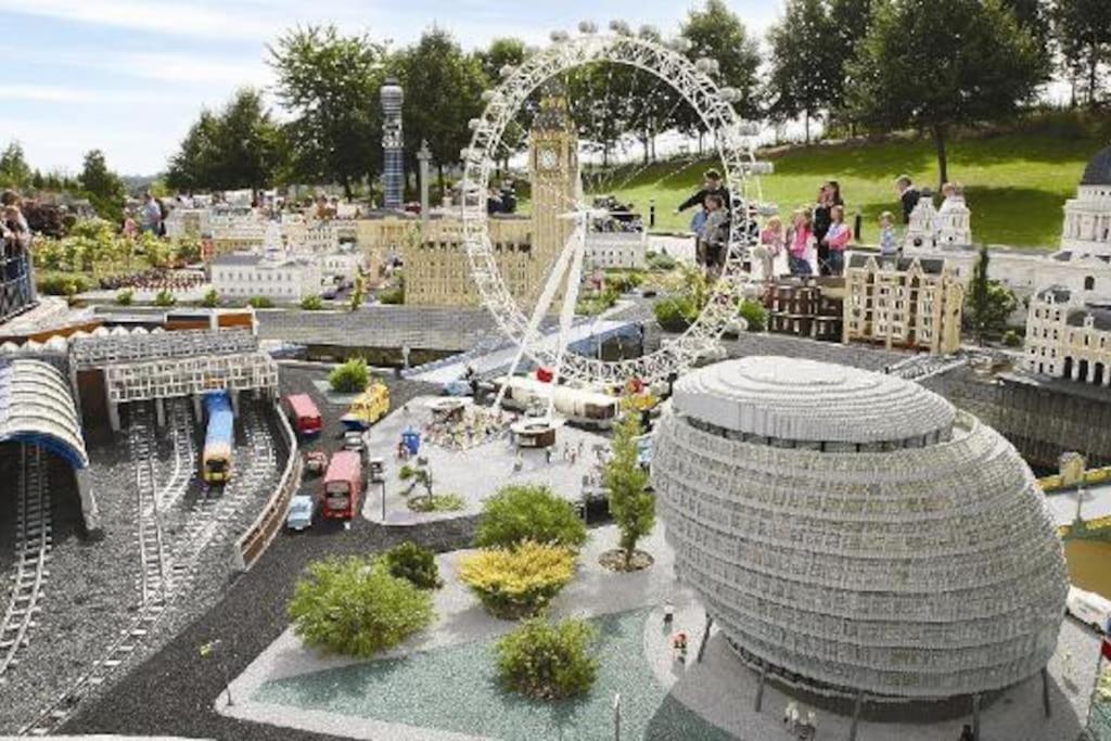 Апартаменты Beautiful Windsor 2 Bed, Perfect Location, 5 Mins Walk To Centre, Free Parking, Legoland, Ascot Экстерьер фото